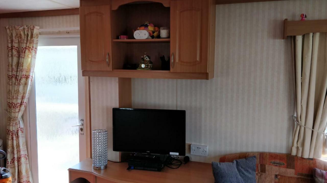 Готель 8 Berth Sealands Інголдмеллс Екстер'єр фото